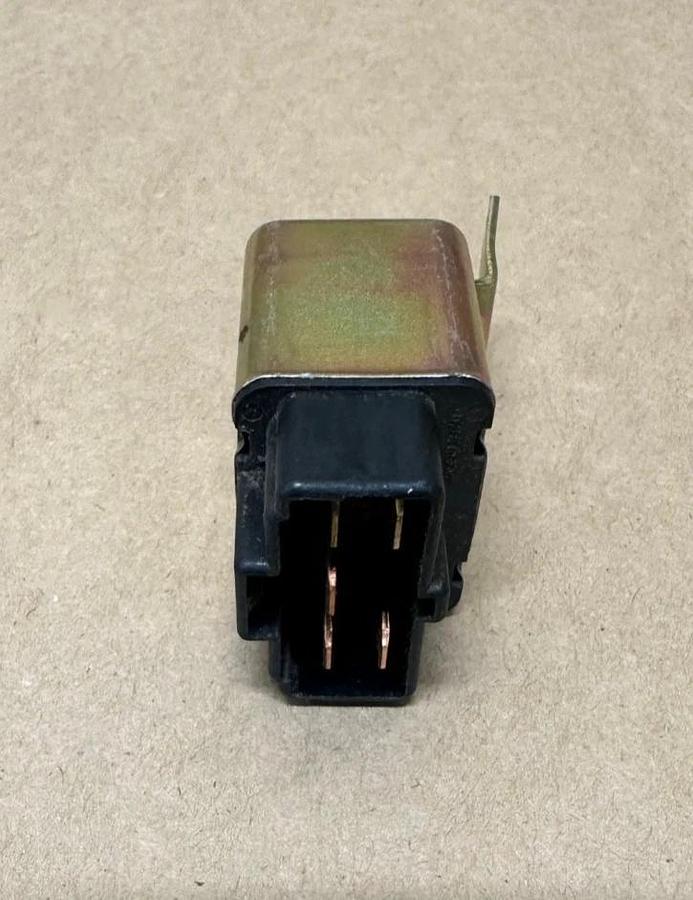 Omron G2MT-1125T-RC Relay Assist *NEW*