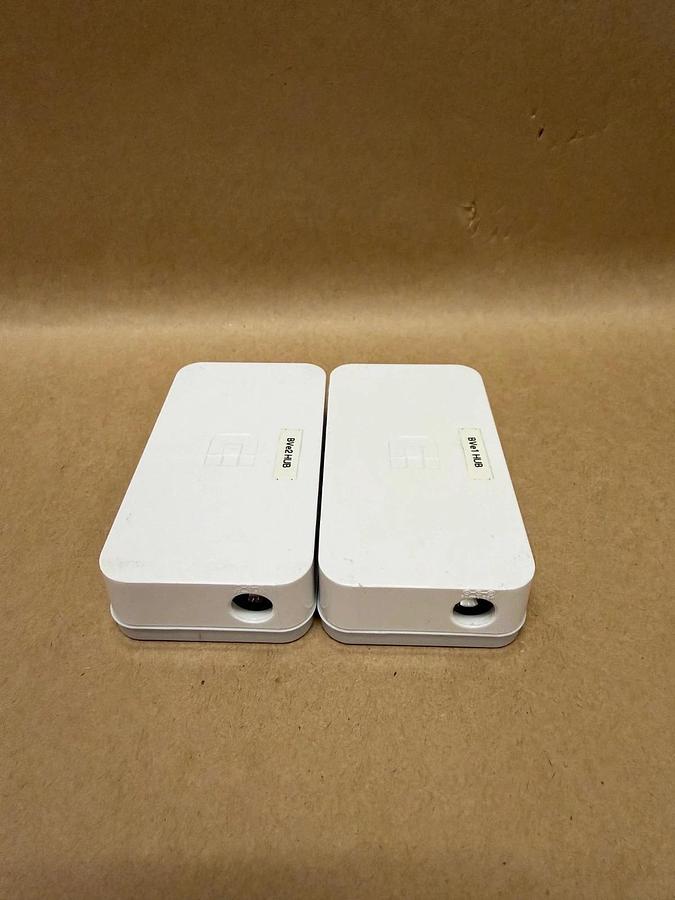 Used D-Link DES-1005A 5 Port Unmanaged Switch N-Way UTP Port - Lot of 2