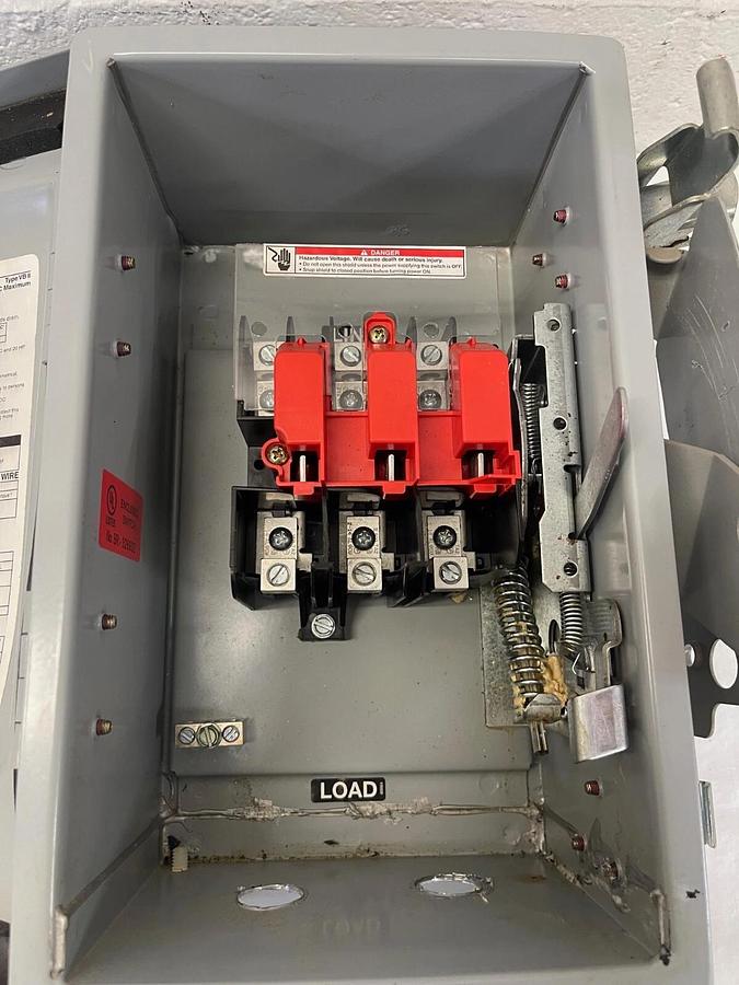 Used Siemens HNF361J Heavy Duty Safety Switch, 30 A, 600 VAC, 250 VDC