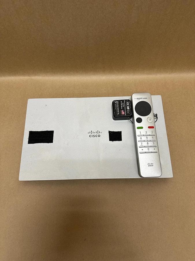 Used CISCO 800-103396-01 B0+ Base Unit w/ Remote