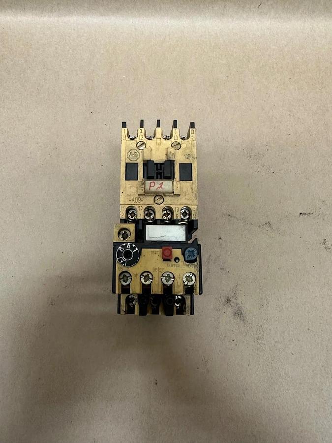 Used Allen Bradley 100-A09ND3 Contactor w/ 193-BSB 80 Relay