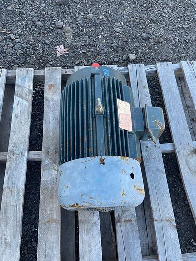 Used Toshiba International Y756SDSR41A-P 7.5Hp 5.5KW 960/1170RPM 190/380-230/460V 3Ph