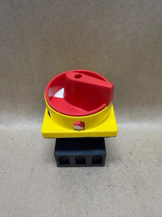 Used C3 Controls DDS2-330 Non-Fused Disconnect Switch