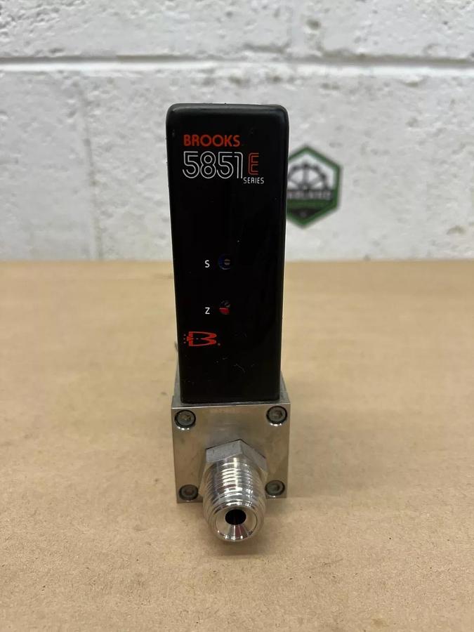 Used Brooks 5851E Mass Flow Controller, 200 SLPM, Hydrogen, MOD:5851EA14MQ2H2FA