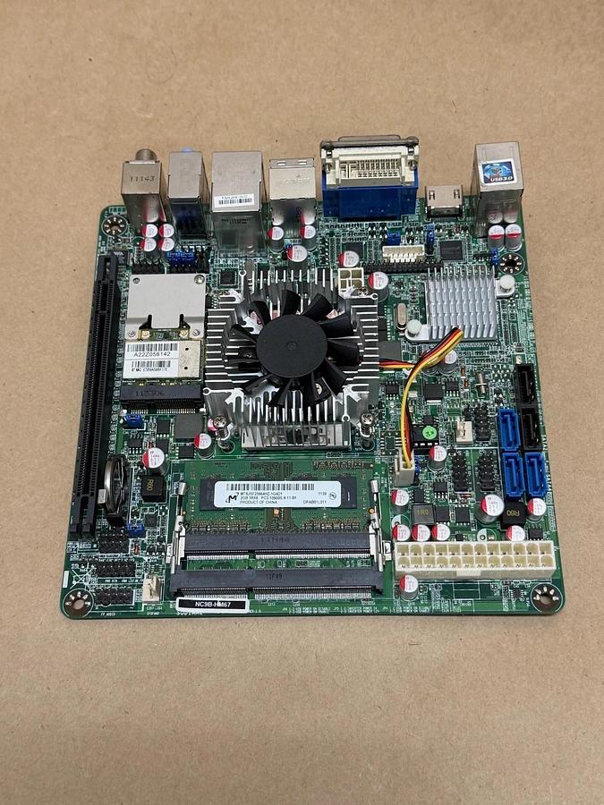 Used Intel NC9B-HM67 Mini-ITX w/ Crucial CT25664BC1339.8FD, 2GB Memory