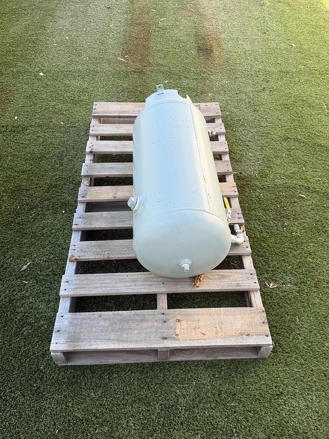 Used Manchester Tank 37.150 Gallon, 200 PSI Compressed-Air Receiver/ Pressure Vessel