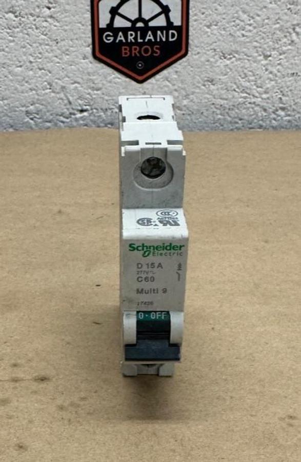 Used Schneider Electric 17426 D15A Circuit Breaker
