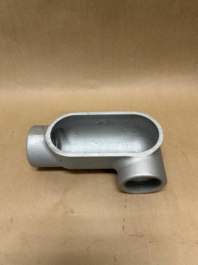 Used Crouse Hinds LL777 Forme 7, 2-1/2” Conduit *NEW*