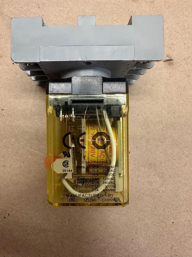 Used IDEC RR2P-ULC Relay with Base SR2P-06