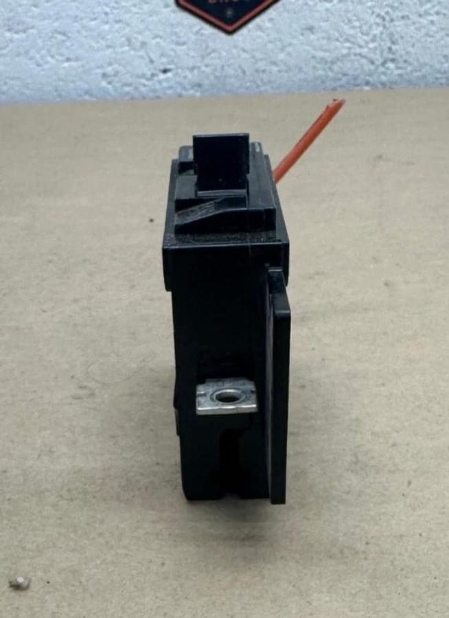 Used I-T-E BQ1-B020 Circuit Breaker