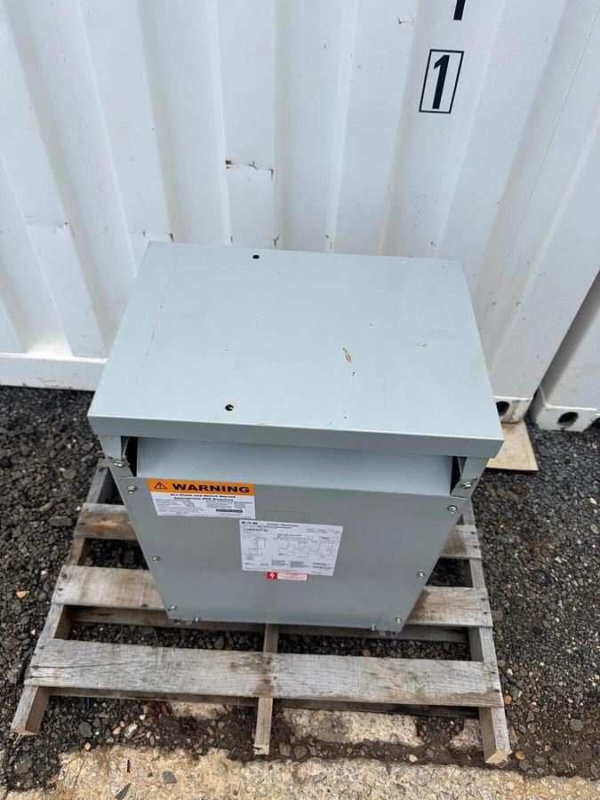 Used Eaton/ Cutler Hammer V48M22T45 Dry Type Distribution Transformer Ser B, 45kVA