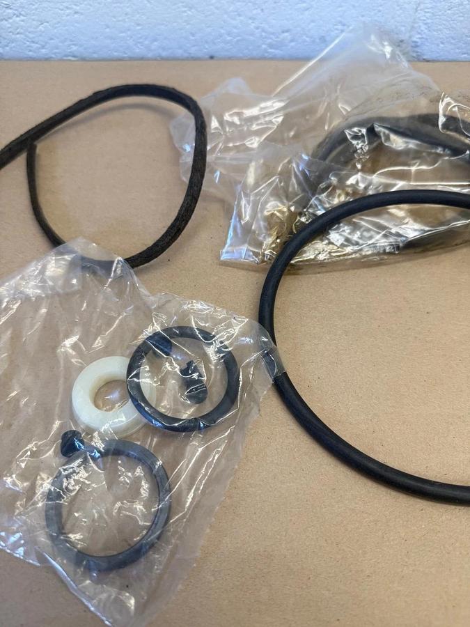 Used CAT 187-0424 Actuator for E-Brake *NEW*