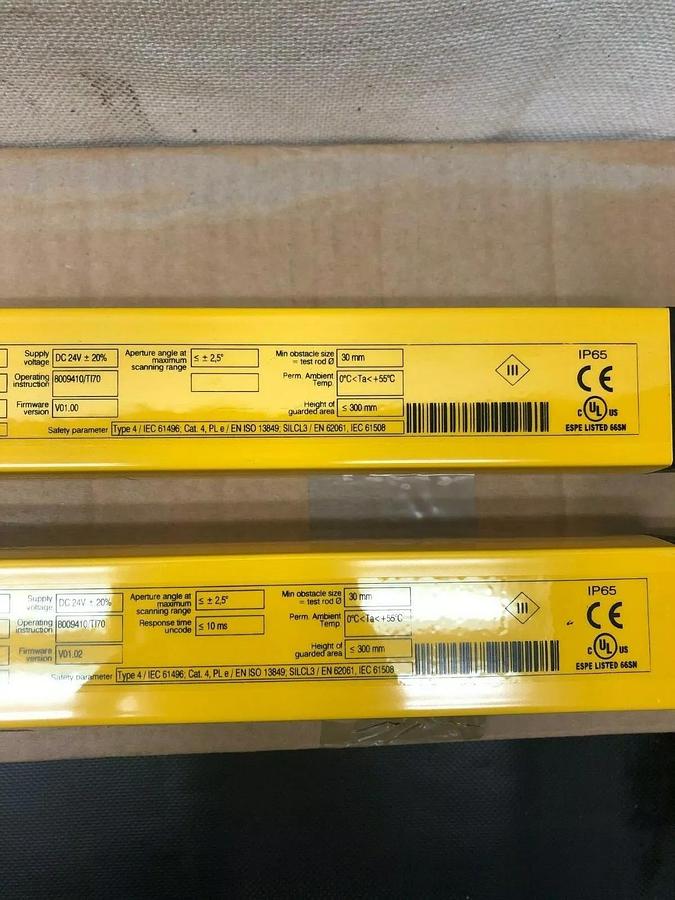 Used SICK C4000 C40S-0303AA310 (Sender) C40E-0303AN310 (Receiver)