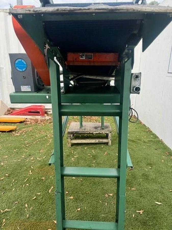 Used Roach Conveyors 537541, 13” x 7’ 7” Conveyor Set Up, w/ 1Hp 230/460 Motor