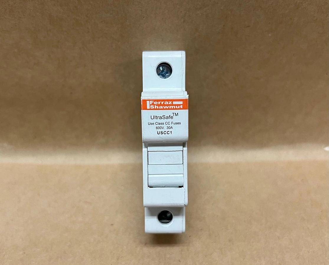 Used Ferraz Shawmut USCC1 UltraSafe 600V, 30A Fuse Holder - Lot of 4