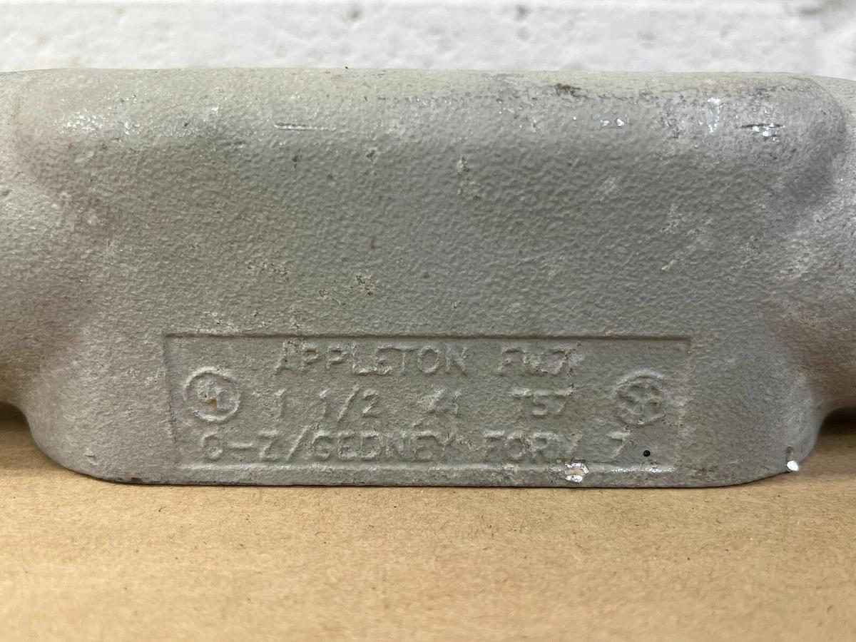 Used Appleton FM7 1 1/2 Form 7 Conduit Body Type