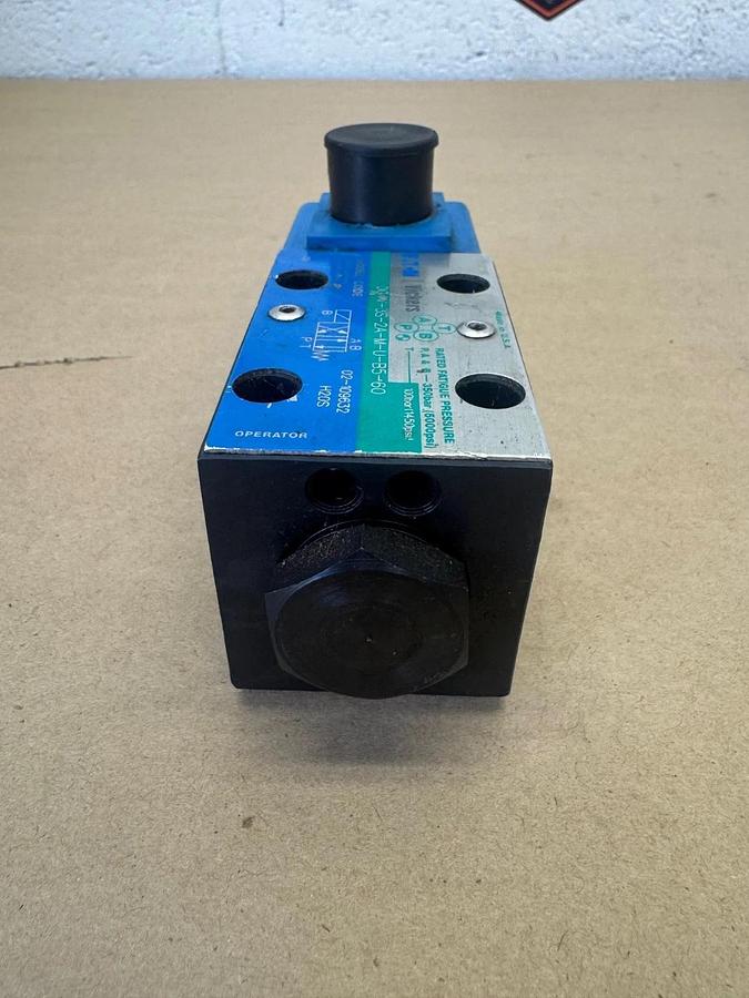 Used Eaton/Vickers DG4V-3S-2A-M-U-B5-60 Directional Valve