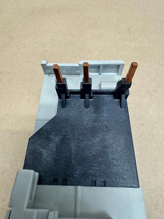 Used Allen Bradley 193-EEBB Overload Relay