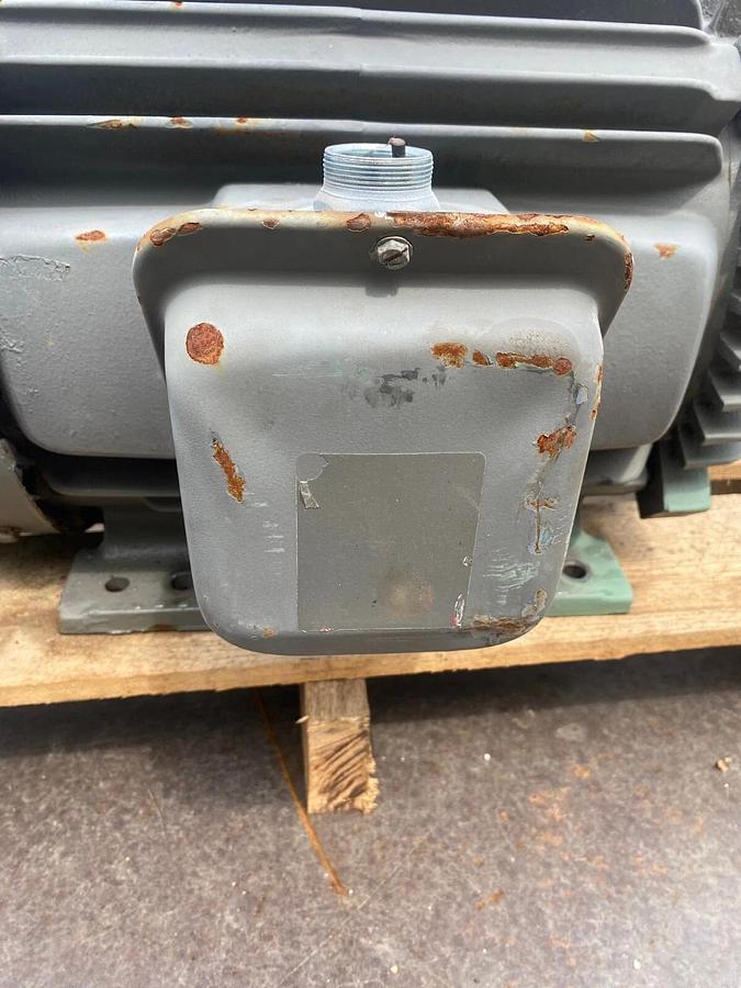 Used Toshiba Motor B0254FLF30M02 25Hp, 1755RPM, 575V, 3 Phase, 284T Frame