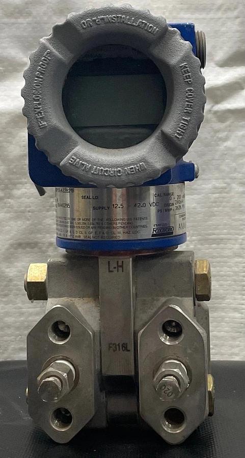 Used Foxboro IDP10-A22B21F Pressure Transmitter Gauge, 12.5-42.0 VDC