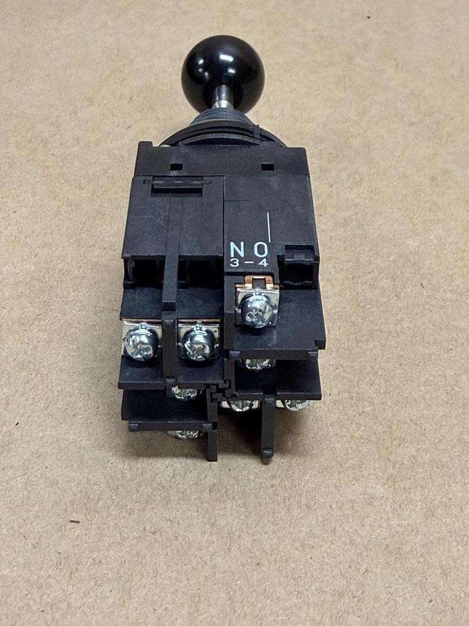 Fuji Electric AR30A0N-AAAA 30mm, 4 Position Joystick Selector Switch