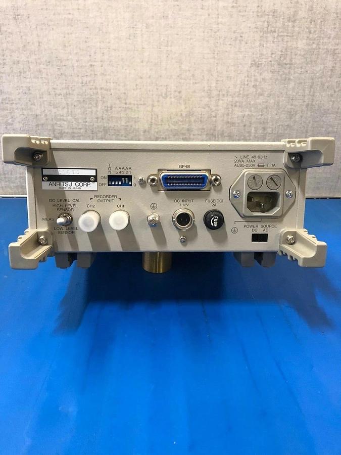 Used Anritsu Optical Power Meter ML910B with 2 MA9301A Optical Power Sensors