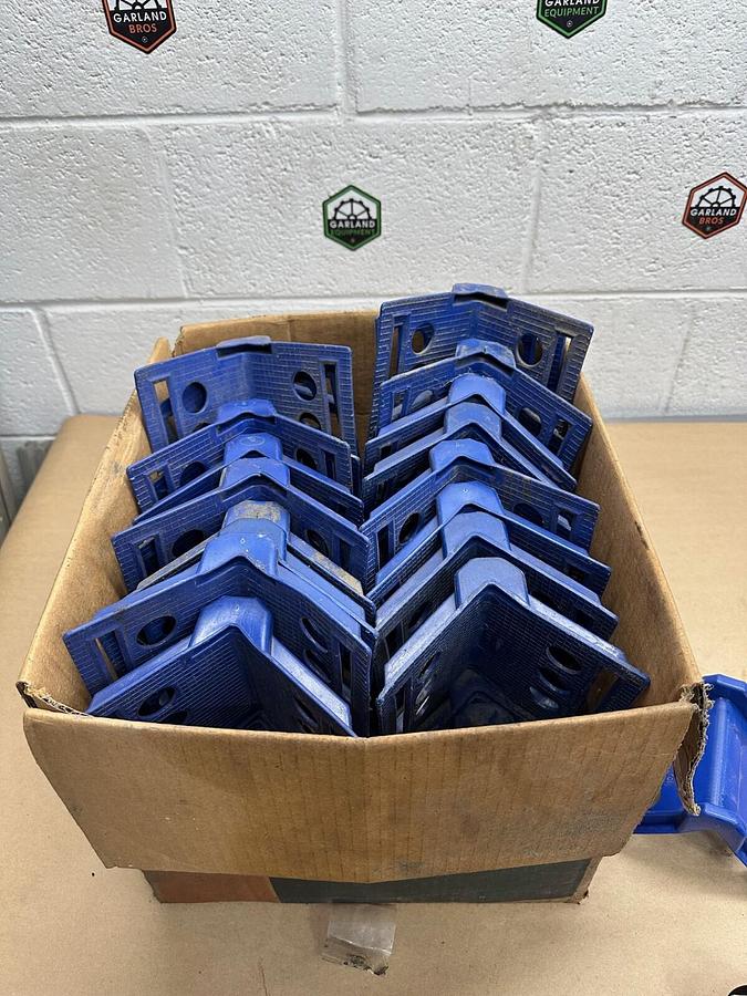 US Cargo Control 4” Plastic Corner Protector-Blue - Lot of 41