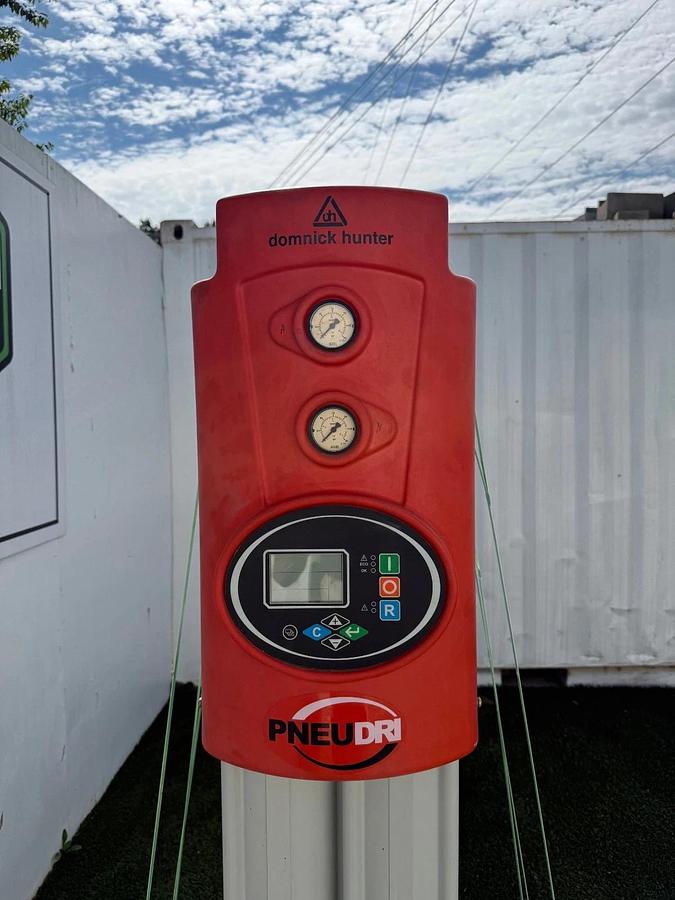 Used Parker Dominic Hunter Heatless Regeneration High Efficiency Compressed Air Dryer