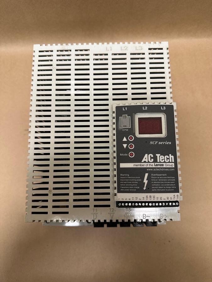 Used Lenze AC Tech SF4150 VFD Drive, 15Hp, 11.0kw