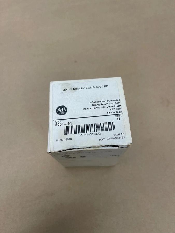 Allen-Bradley 800T-J91 30 mm Selector Switch, 800T PB 3 Position Non-Illuminated