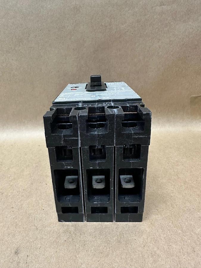 Used Siemens ED63A010 Molded Case Circuit Breaker 10A