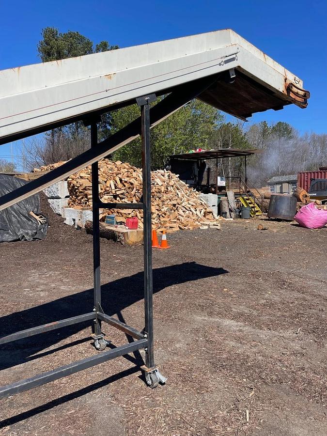 Used Conveyor Belt W:29” L:281” L Shape Cleated Incline Conveyor, Baldor 1HP, 1760RPM