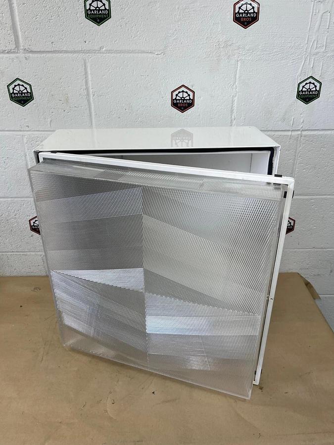 Used Lumark MPCL-350-277V-Q-F1 350W CL/CS Canopy Light