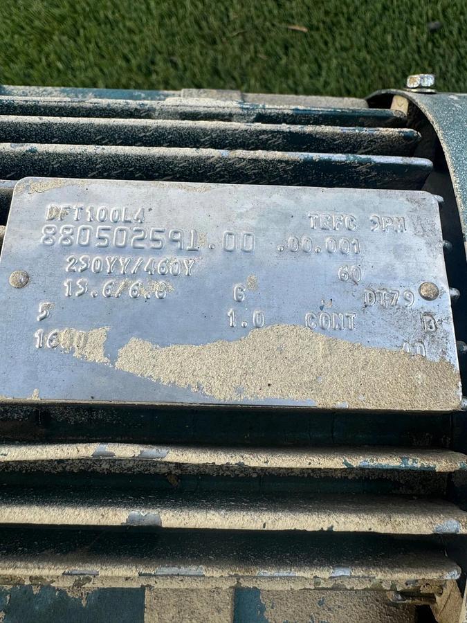 Used SEW Eurodrive DFT100L4 AC Motor 5Hp @ 1650RPM, RB7DT100L4 Gear Reducer, 41.71:1