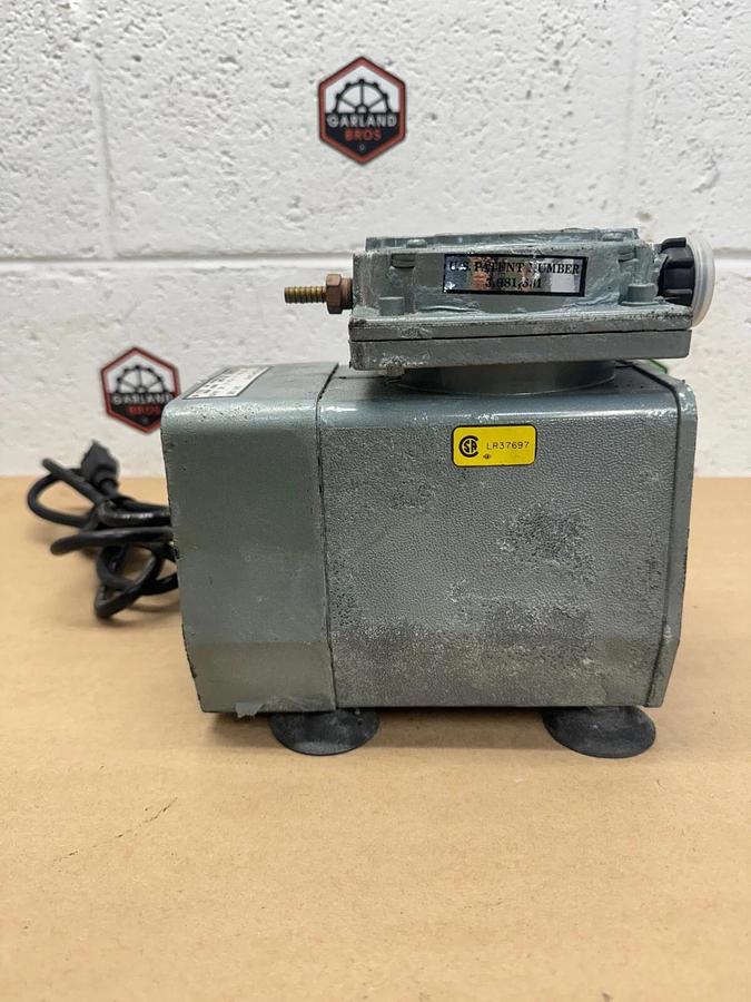 Used Gast DOA-P126-FB Vacuum Pump, 115/110V, 4.5/4.8 A, 60/50 Hz