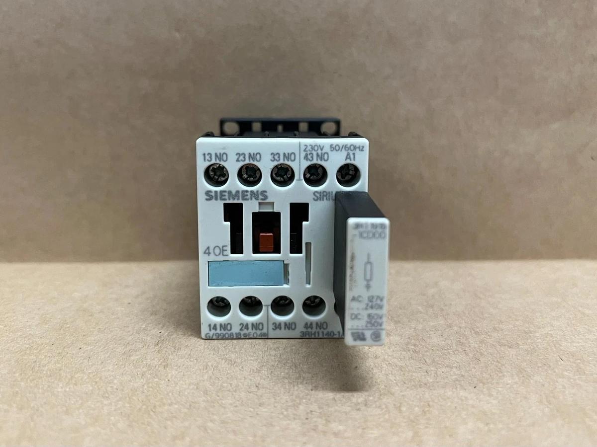 Used Siemens 3RH1140-1AP00 Contactor w/ 3RT1916 Surge Suppressor