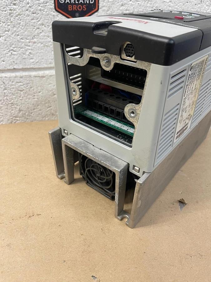 Used Allen Bradley 20 A 2P1A0 AYNNNC0 Power Flex 70, 1 HP, 480V, w/o Wire Holder