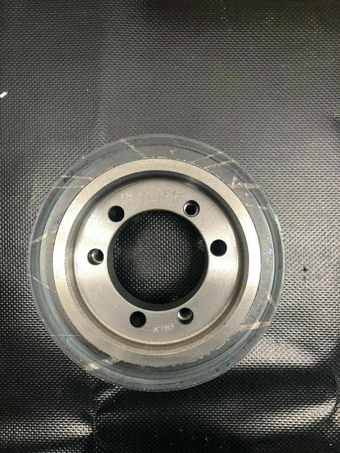 Used Gates 8M-40S-36-SH PolyChain GT Sprocket