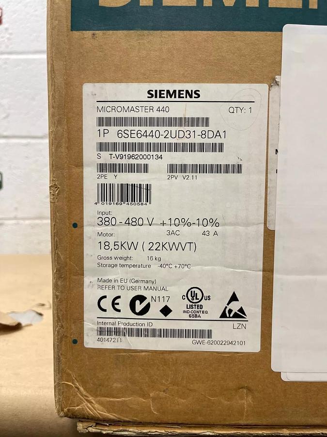 Siemens 68E6440-2UD31-8DA1 Micromaster 440 AC Drive 380-480VAC, 3-ph, 18.5kw
