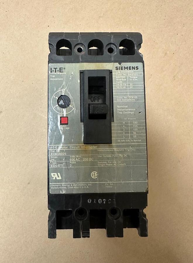 Used Siemens ED63A025 25A 3 Pole Circuit Breaker