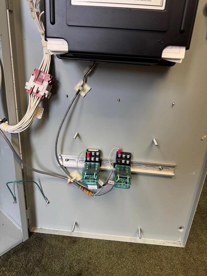 Used Asco D07ATSA20200F5XC 7000 Series Automatic Transfer Switch, 200A, 240V