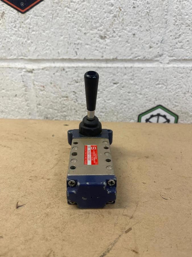 Used Schrader Automation 52083-1000 Directional Control Valve