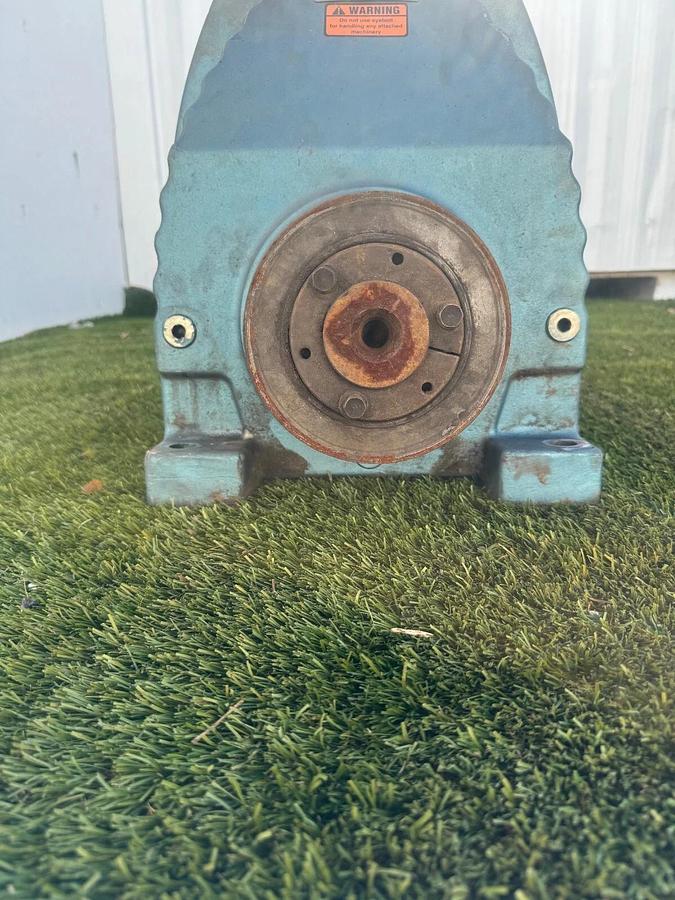 Used SEW Eurodrive DFV132S4 AC Motor 7.5HP @ 1720 RPM, SEW RX107DV132S4, 3.38:1 Ratio