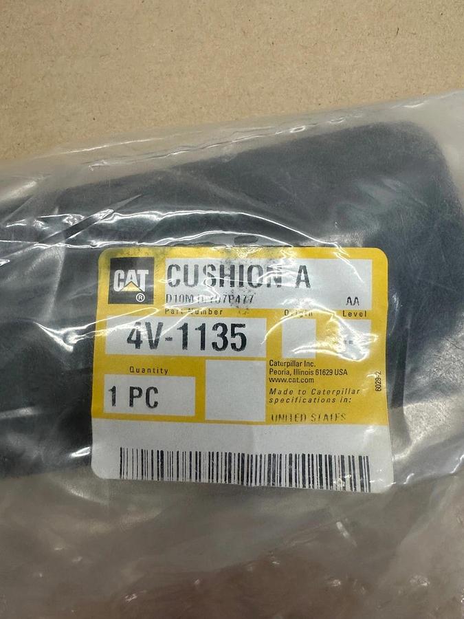 Used CAT 4V-1135 Cushion A *NEW*