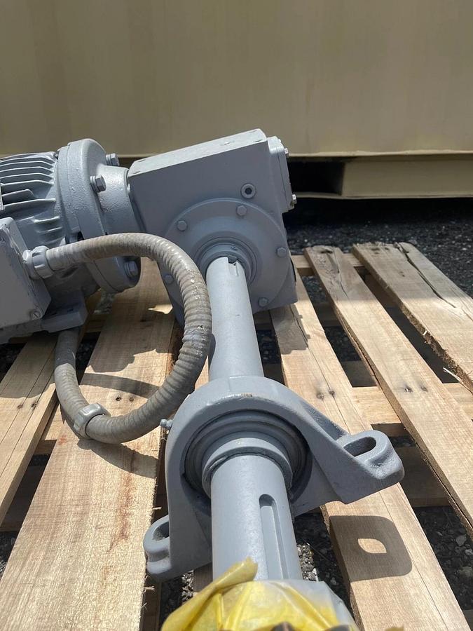 Used Hub City 385 Speed Reducer w/ 3 HP Power Tech Electric Motor, Ratio 60:1