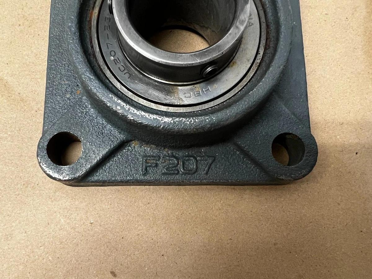 Used IPTCI F207 Bearing - Lot of 2