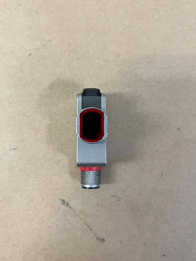 Used Keyence LR-ZB90CB Self Contained Laser Sensor