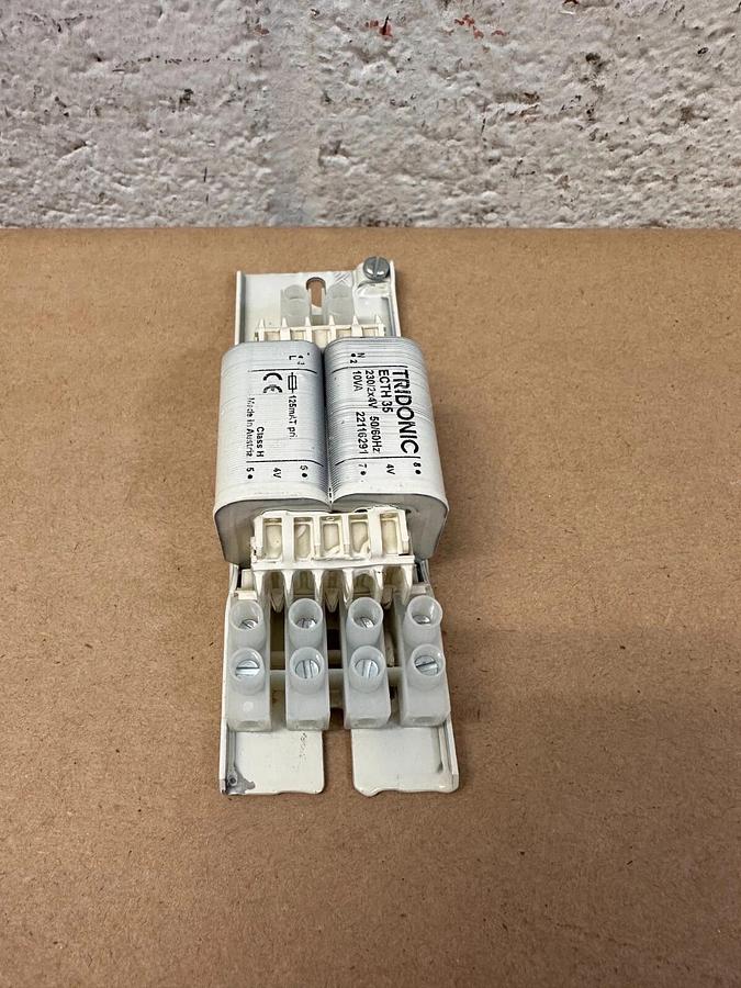 Used Tridonic - ECTH35 - Electronic Ballast 50-60Hz 10VA