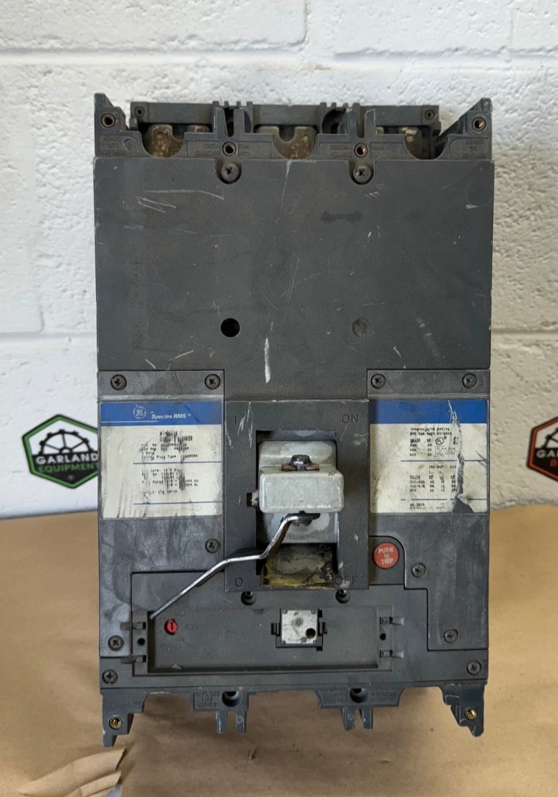 Used GE (General Electric) SKHA36AT0800 Hi-Break Circuit Breaker, 800A, 3-Pole