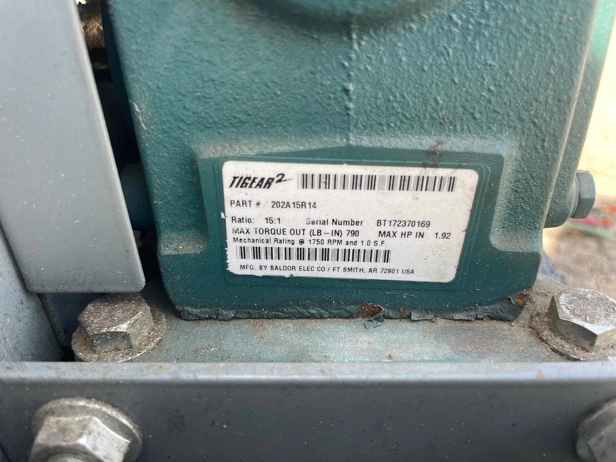 Used Power Roller Conveyor W:34” L:212” V-Belt, Baldor 1Hp, 1760RPM, Tigear 2 Gearbox